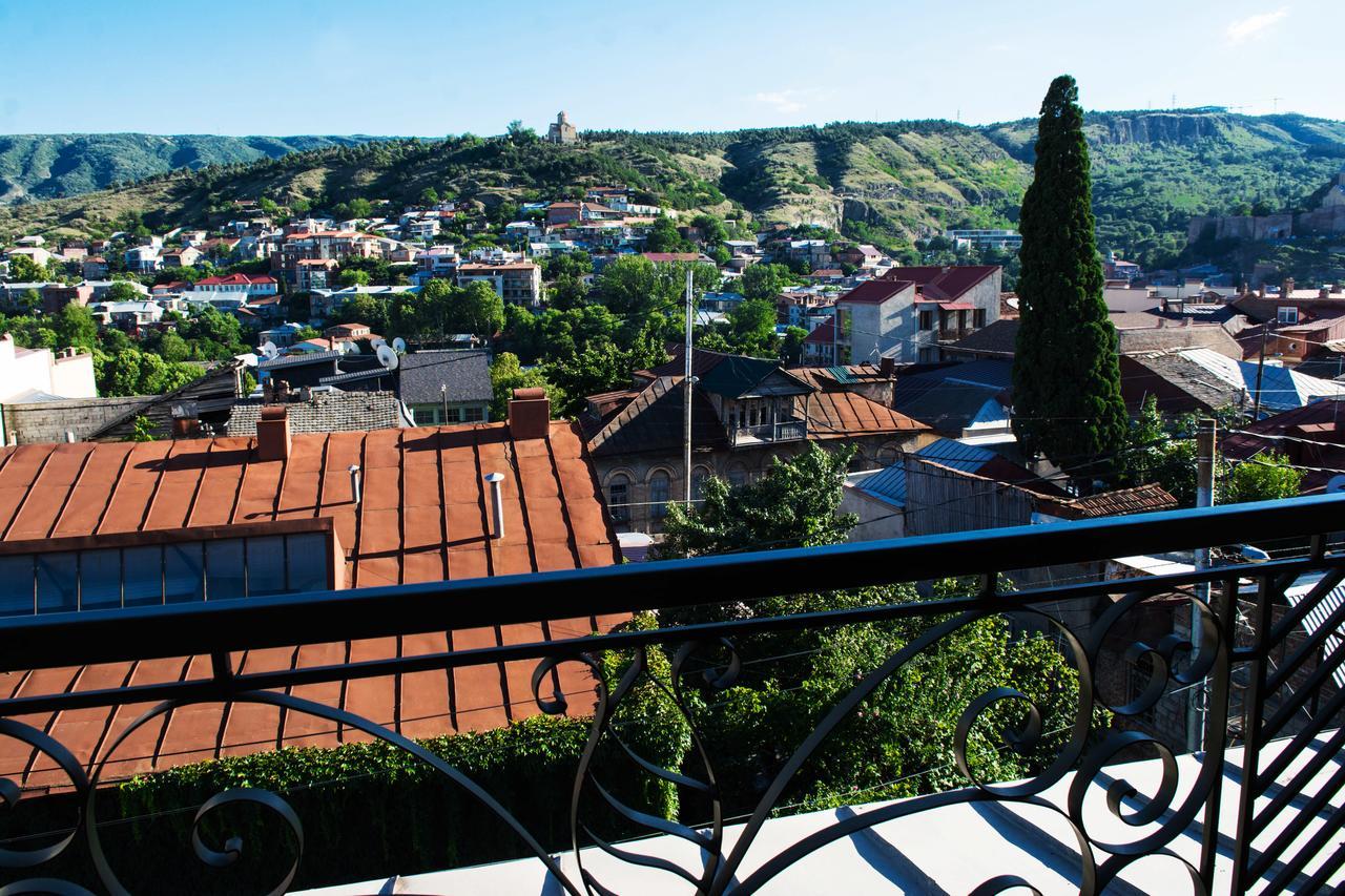 Flamingo Hotel Tbilisi Exterior photo